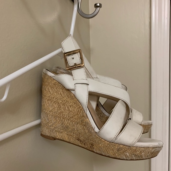 Sandals - Picture 2 of 3